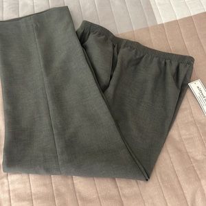 NWT (Alfred dunner) ladies Work Pants size 14 please check measurement